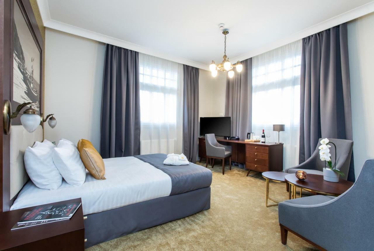 Jakubowy Hotel 그디니아 외부 사진